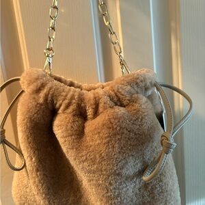 Universal Thread Tan Shoulder Bag with Gold Hardware